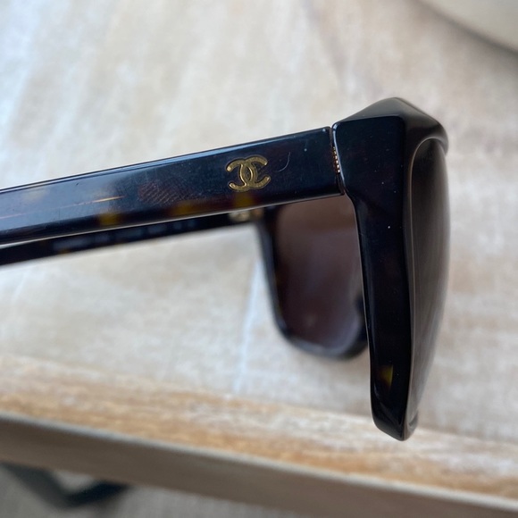 CHANEL Accessories - Chanel classic tortoise sunglasses